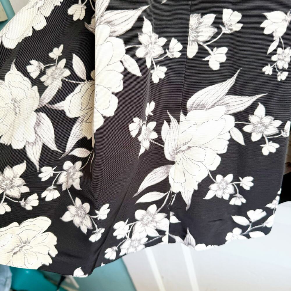 Eliza J Floral Pleated Circle Skirt Black Cream Wedding Guest Cocktail Size 2 - Picture 9 of 13